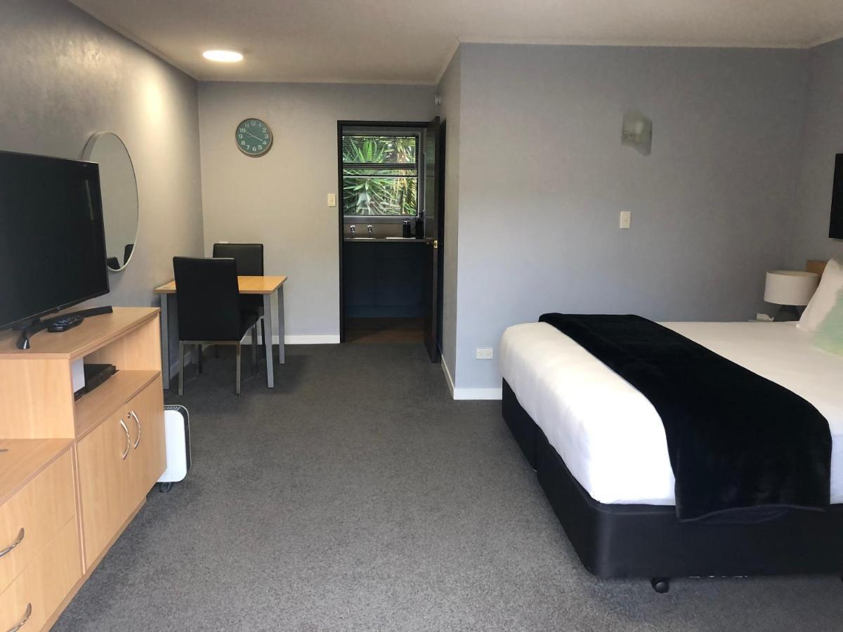 Hacienda Motor Lodge Palmerston North Eksteriør bilde