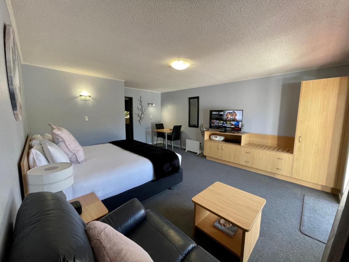 Hacienda Motor Lodge Palmerston North Eksteriør bilde